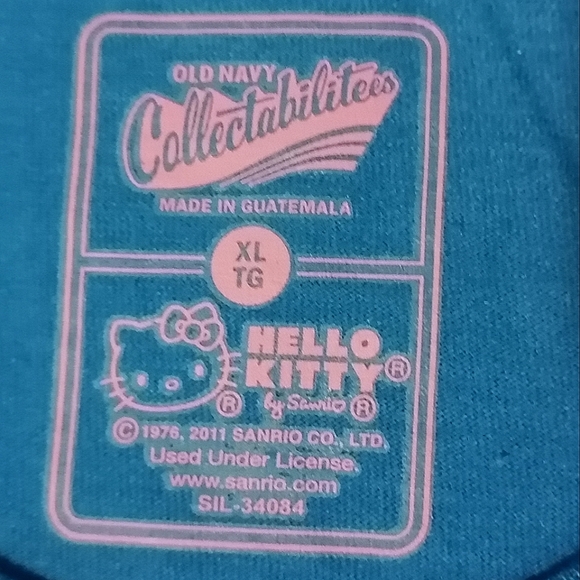 🔥SALE🔥 Hello Kitty Sanrio Sparkly Ice Cream Cone Girl's T-shirt NWT Sz XL (14) - Picture 3 of 4